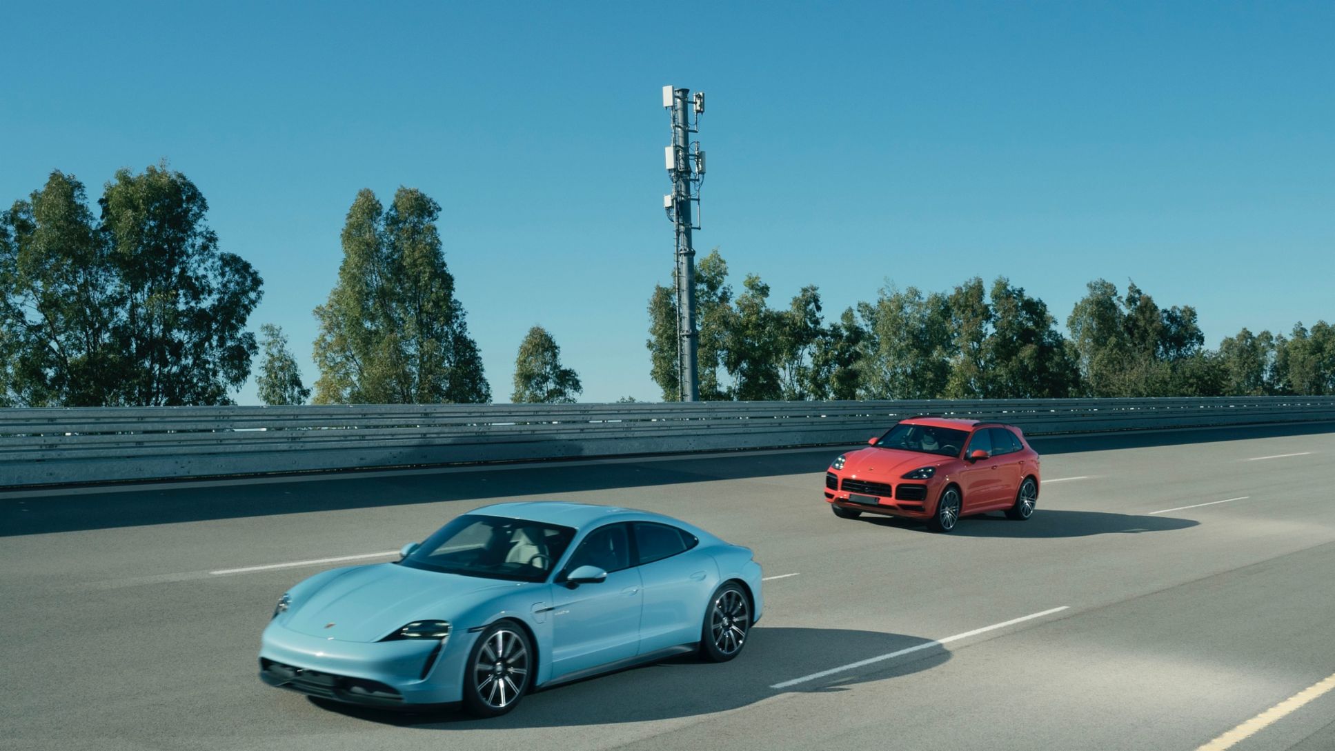Porsche top push car
